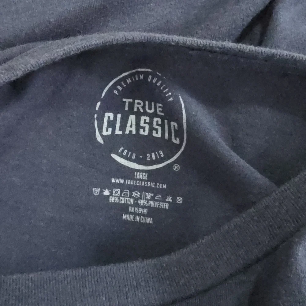 True Classic Men's Navy T-Shirt - Size L - Picture 5 of 5